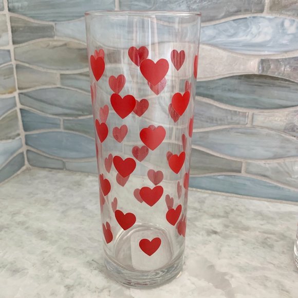 ❌Sold❌ Red Heart Juice Glass Tall Tumblers NWT - Picture 3 of 8